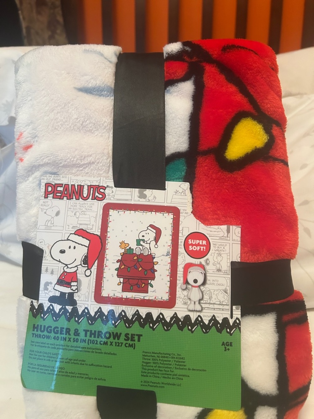 Peanuts Kids Hugger & Throw Set - Red/White